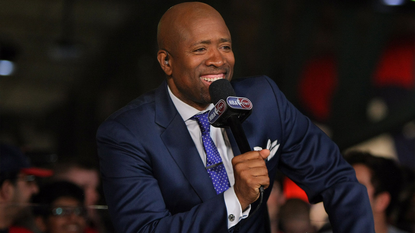 https://wp.clutchpoints.com/wp-content/uploads/2026/08/Kenny-Smith.jpg