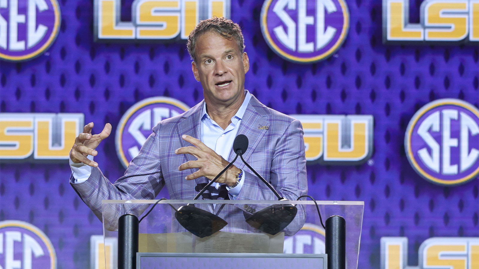 Another ex-Ole Miss star expected to join Lane Kiffin after Saints stint