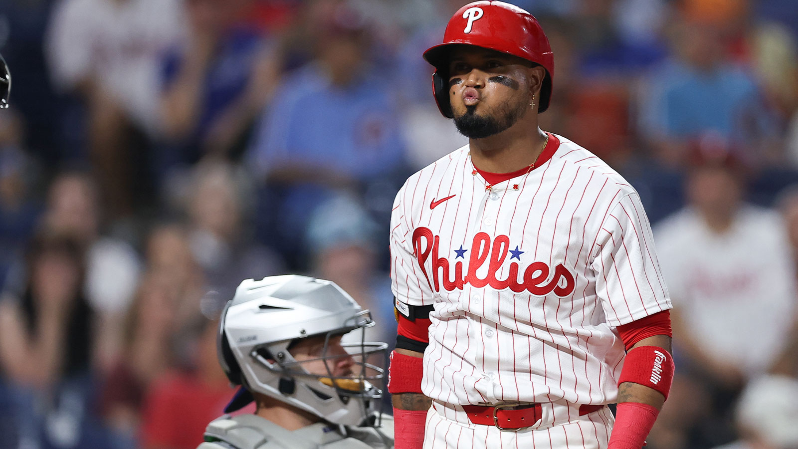 https://wp.clutchpoints.com/wp-content/uploads/2026/08/Luis-Arraez-of-the-Philadelphia-Phillies-1.jpg