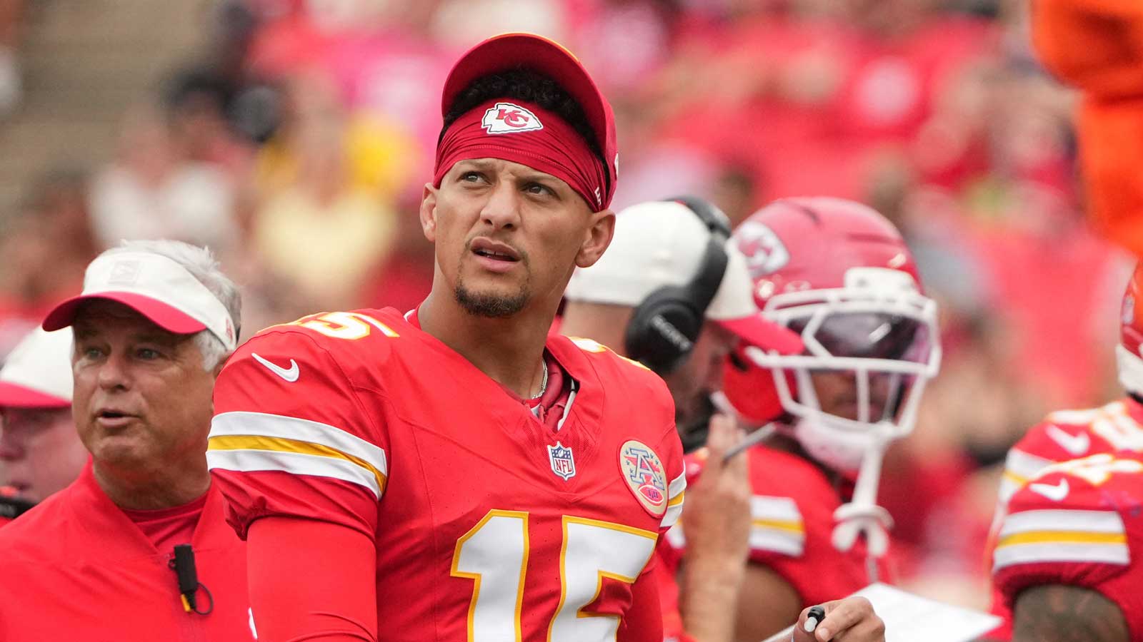 Patrick Mahomes makes it clear he's over questions about leg injury