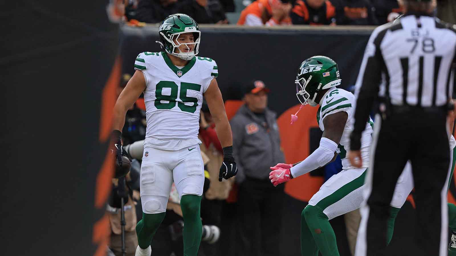 New York Jets tight end Mason Taylor (85) celebrates after scoring a touch down during the fourth quarter against the Cincinnati Bengals at Paycor Stadium. 