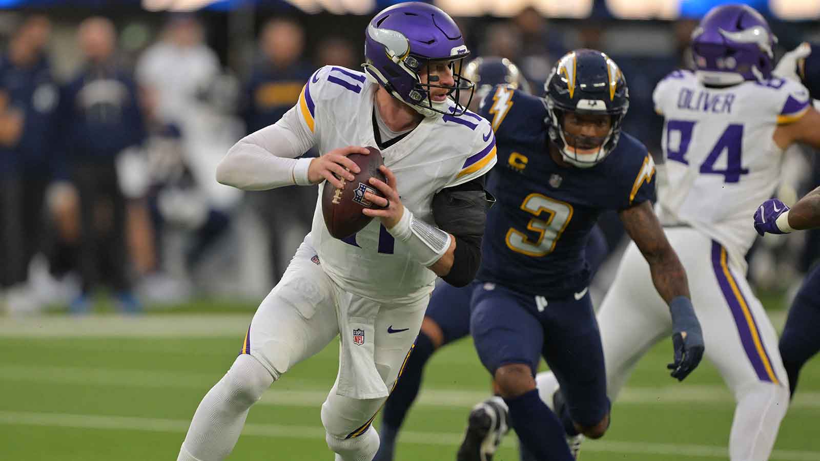 https://wp.clutchpoints.com/wp-content/uploads/2026/08/Minnesota-makes-eye-opening-backup-QB-practice-decision.jpg
