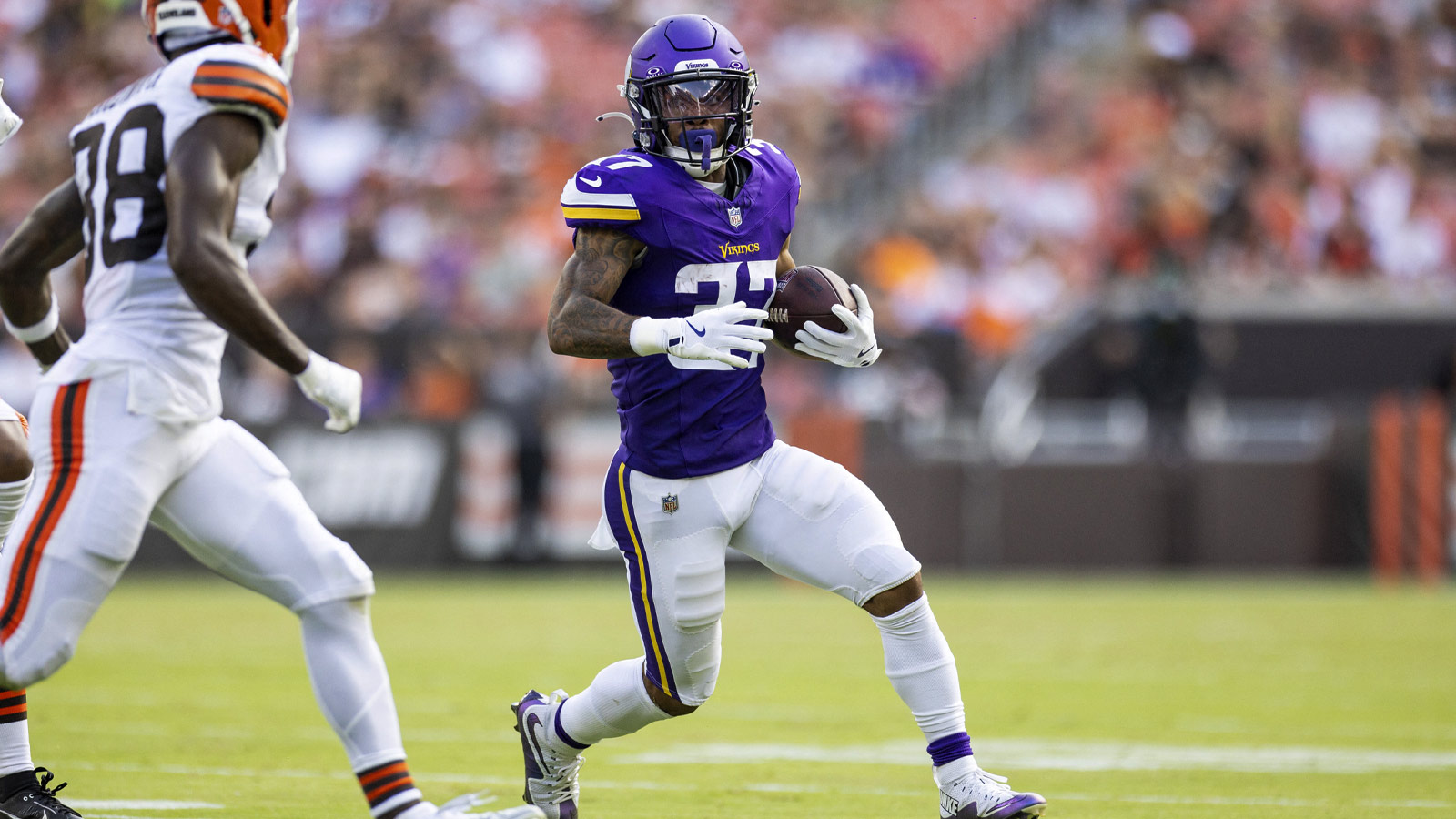 https://wp.clutchpoints.com/wp-content/uploads/2026/08/Myles-Gaskin.jpg