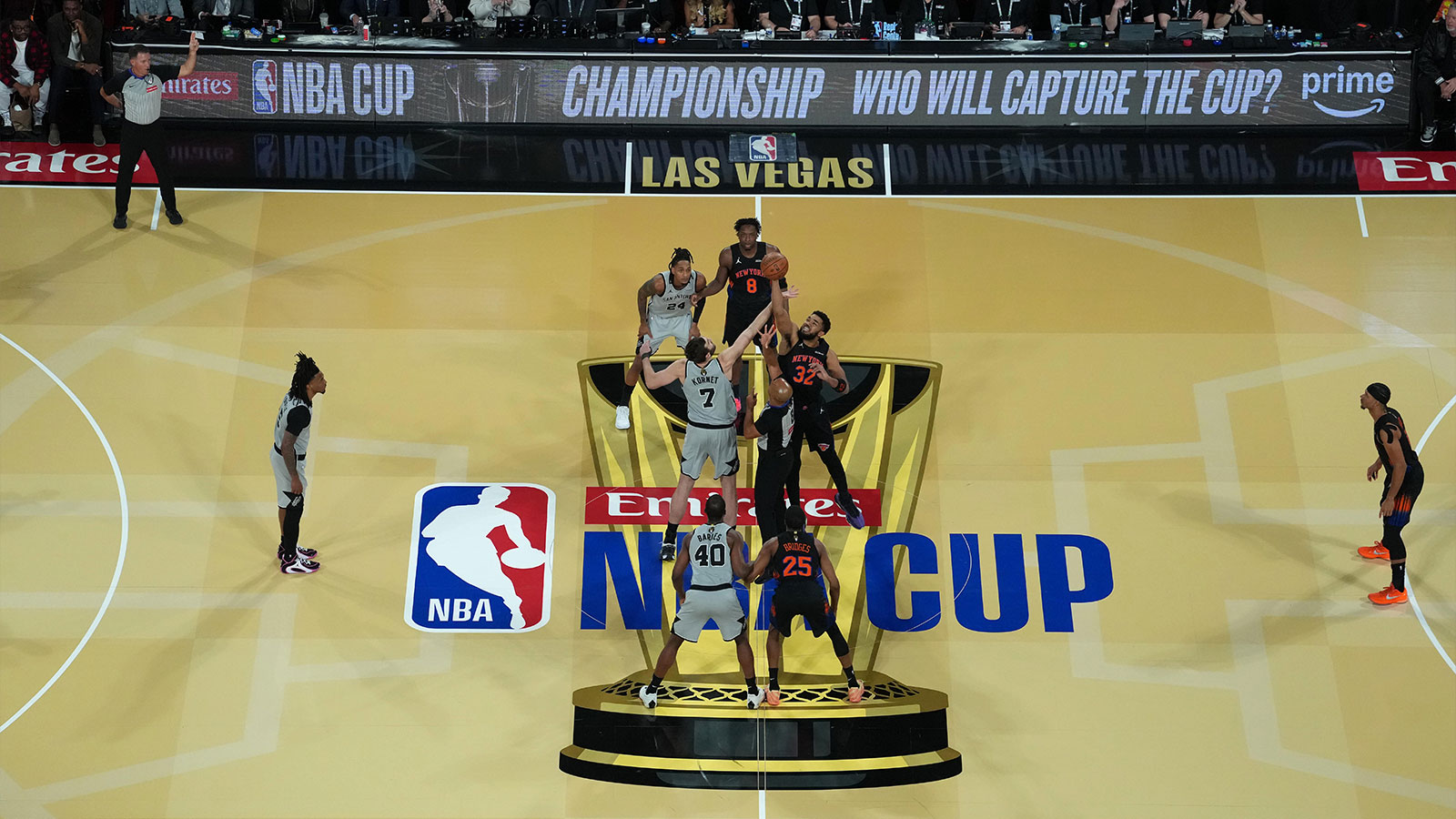 A general overall view of the opening tipoff between San Antonio Spurs center Luke Kornet (7) and New York Knicks center Karl-Anthony Towns (32) during the Emirates NBA Cup Final at T-Mobile Arena.