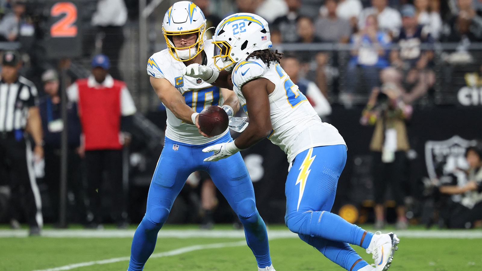 https://wp.clutchpoints.com/wp-content/uploads/2026/08/Najee-Harris_075be6.jpg