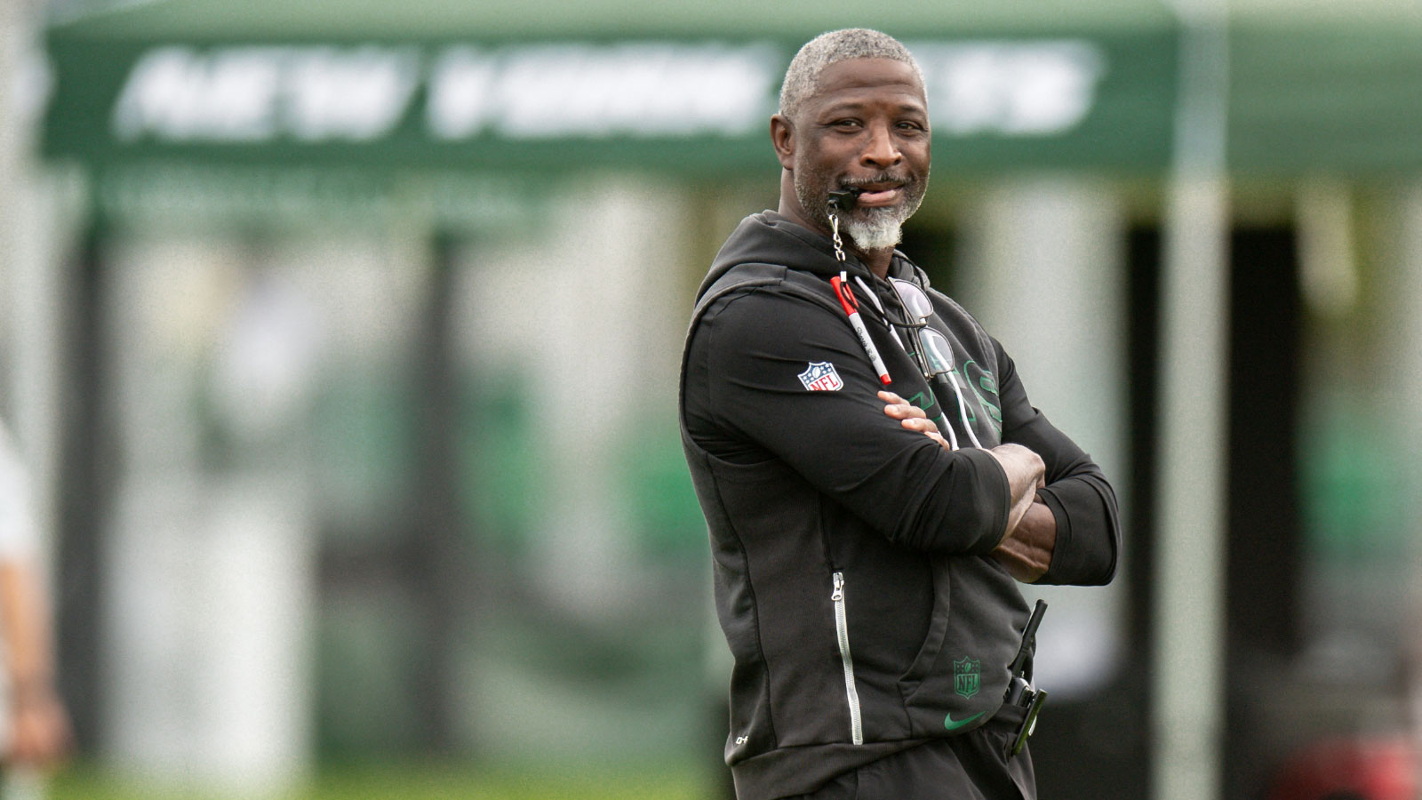 https://wp.clutchpoints.com/wp-content/uploads/2026/08/New-York-Jets-head-coach-Aaron-Glenn-1.jpg