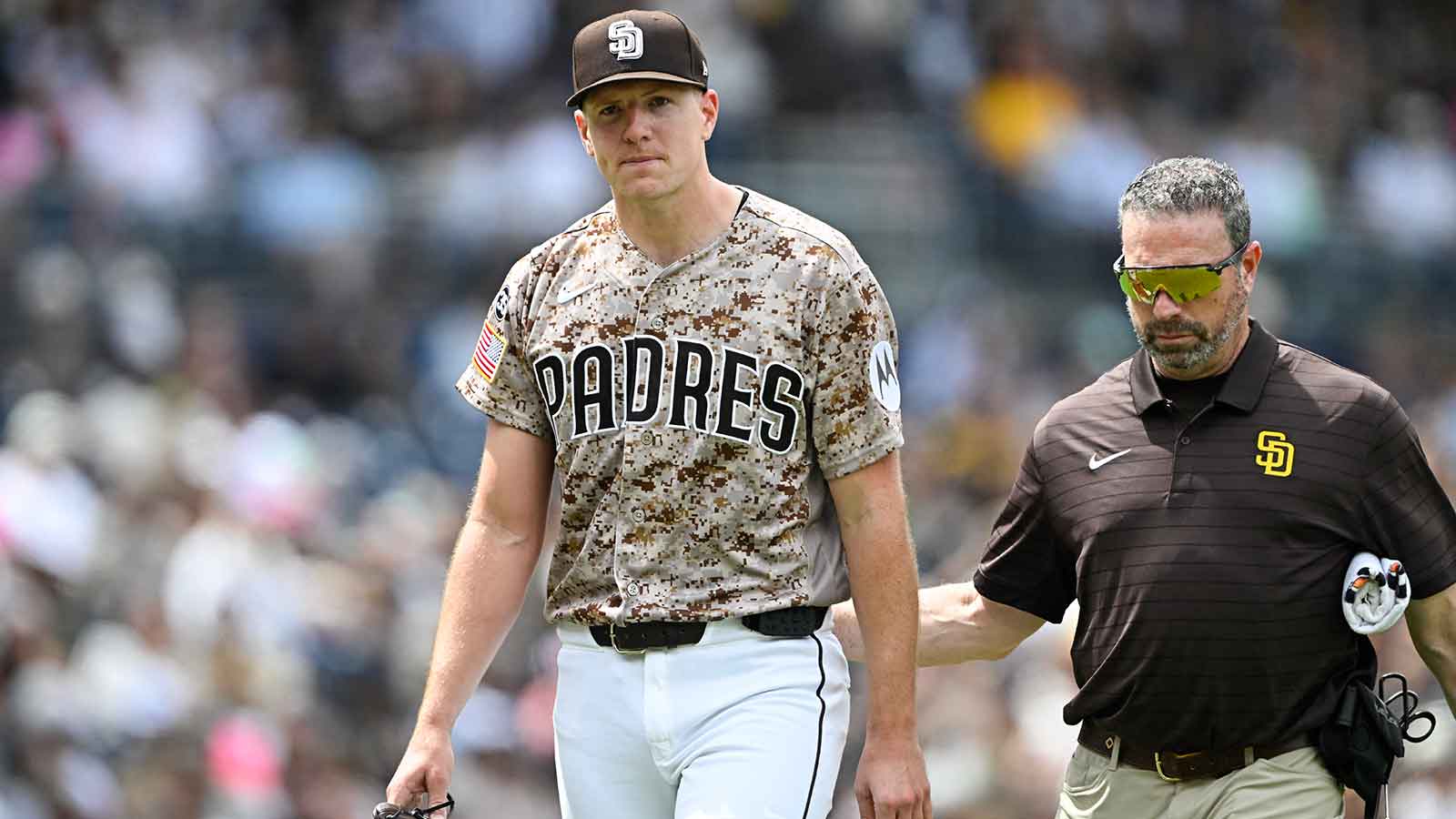 Padres’ Craig Stammen gives Nick Pivetta injury update after concerning setback
