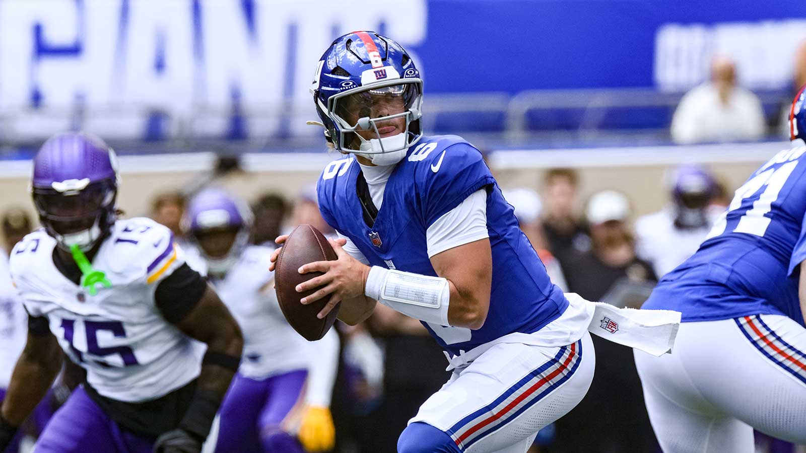 https://wp.clutchpoints.com/wp-content/uploads/2026/08/Pat-McAfee-reveals-eye-opening-Jaxson-Darts-blue-tent-stat.jpg