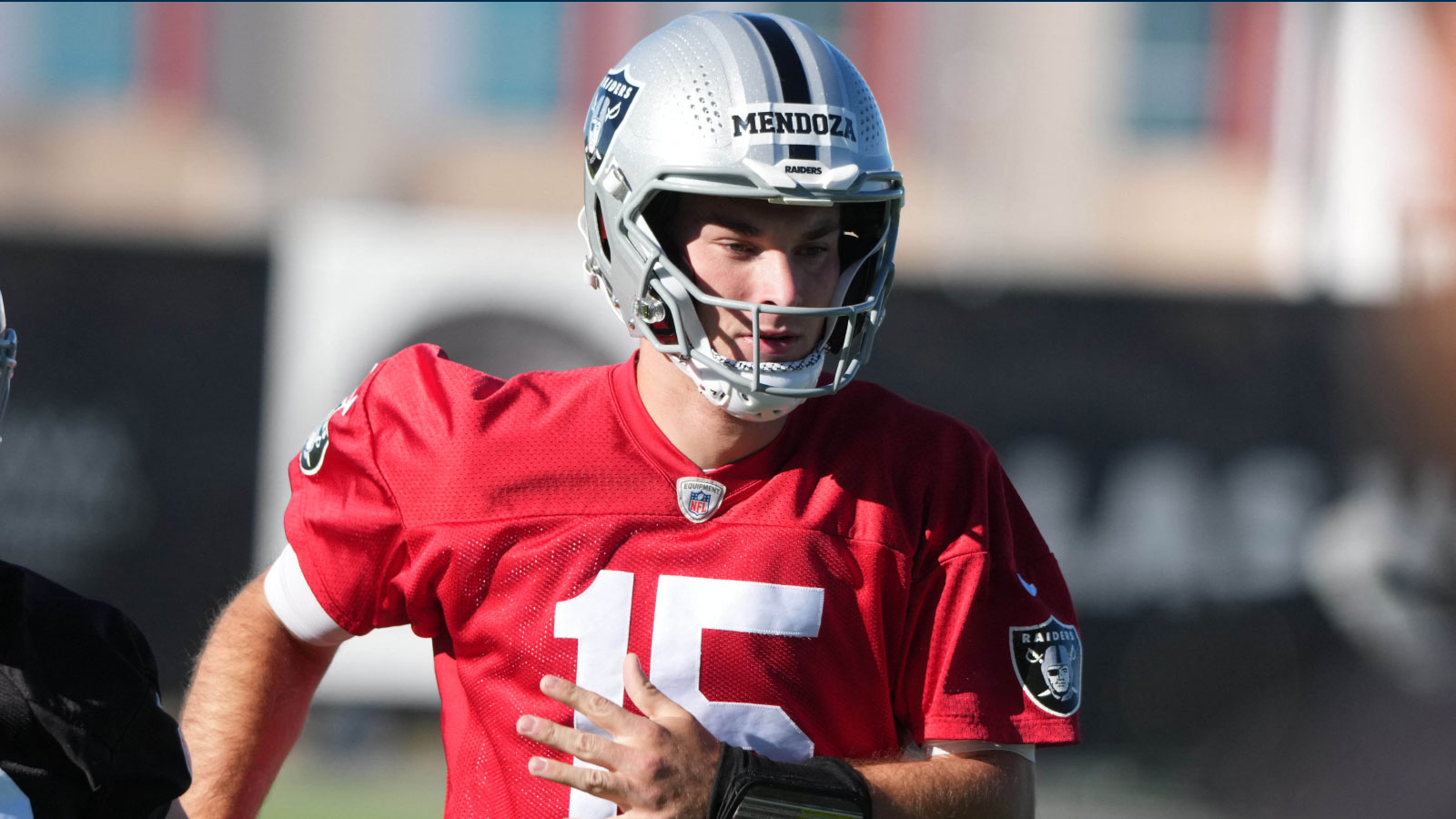 Fernando Mendoza struggles during rough Sunday Raiders training camp practice