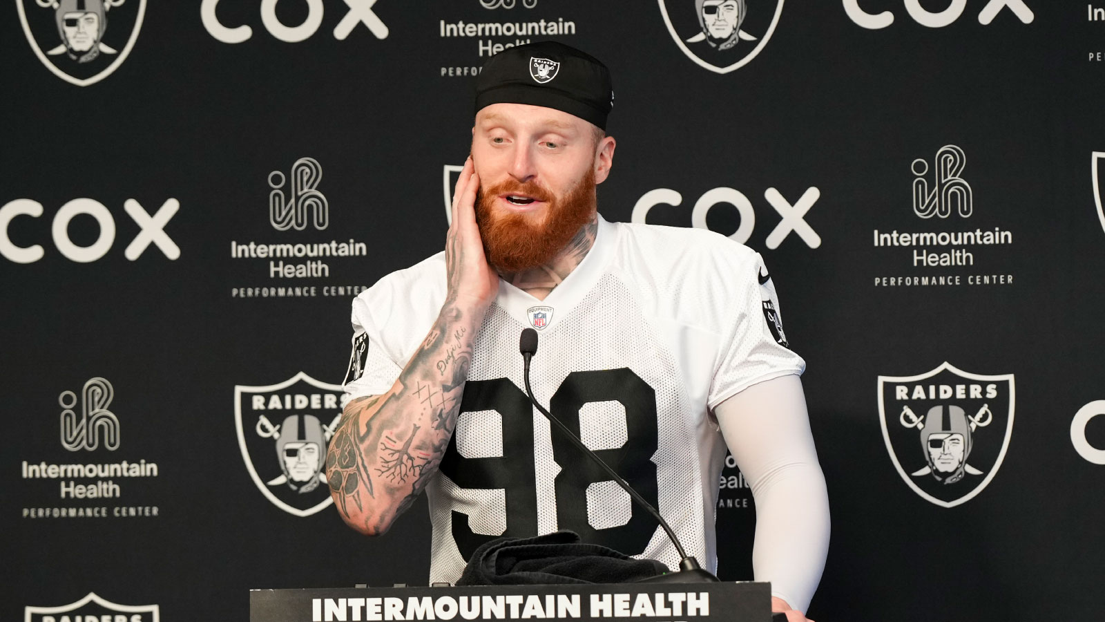 https://wp.clutchpoints.com/wp-content/uploads/2026/08/Raiders-edge-rusher-Maxx-Crosby-1.jpg