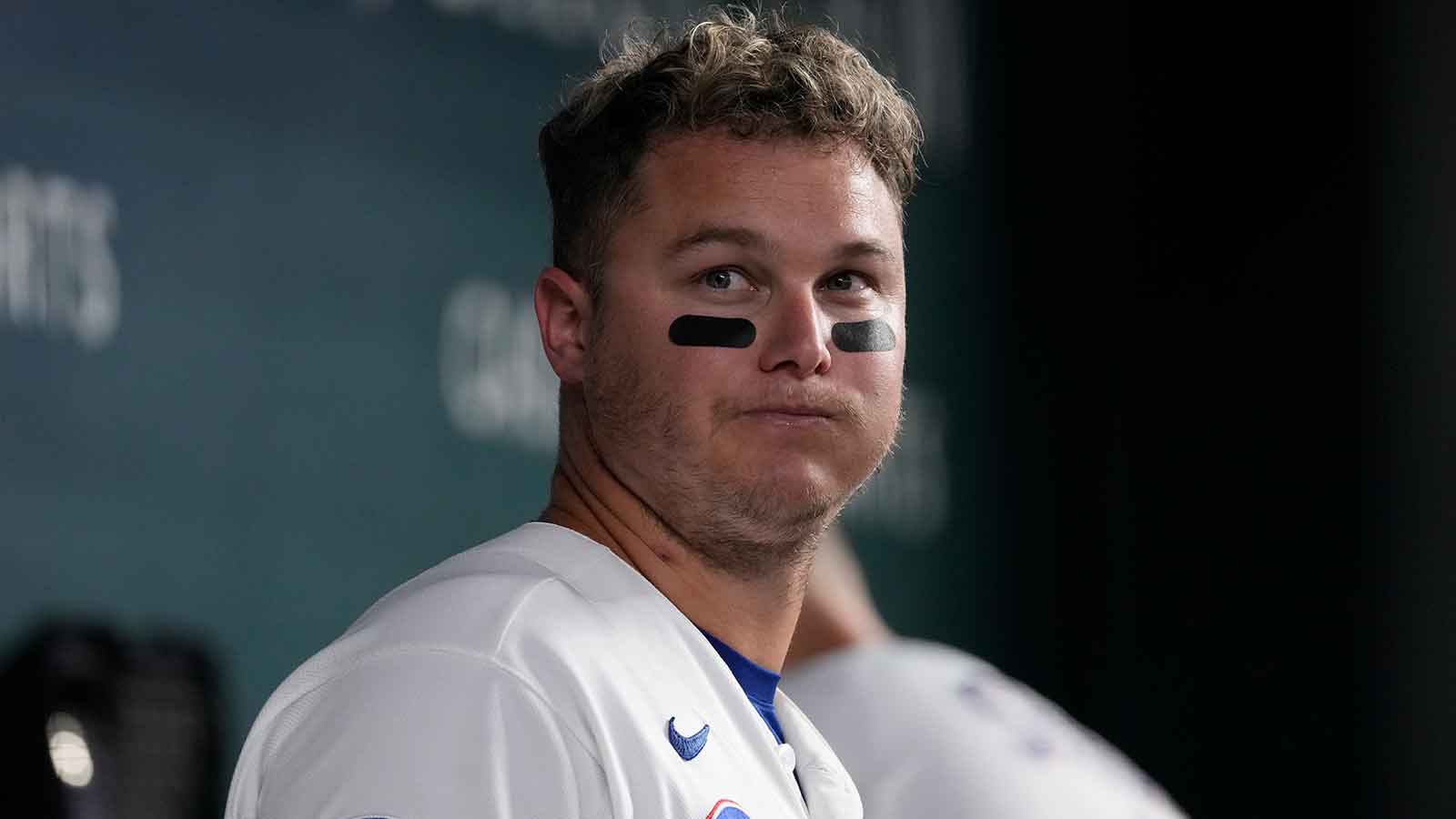 Rangers’ Joc Pederson gets tossed from White Sox game after heated exchange