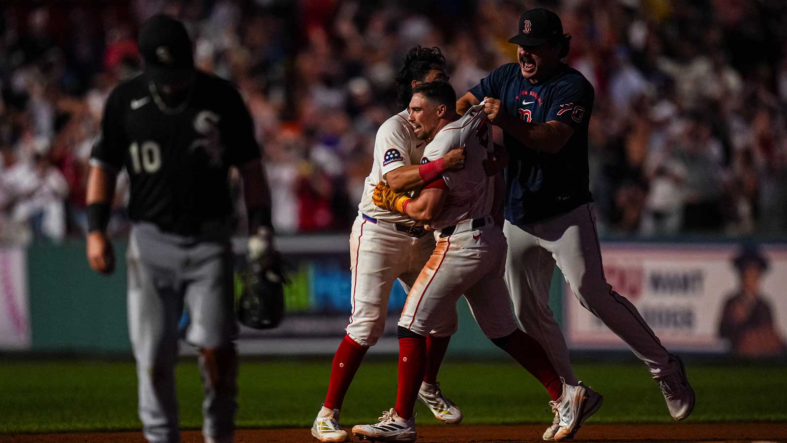 https://wp.clutchpoints.com/wp-content/uploads/2026/08/Red-Sox-celebrating-win-over-White-Sox.jpg