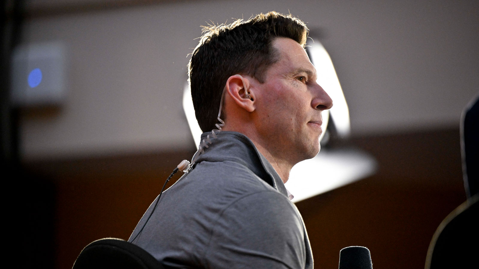 Ken Rosenthal praising Red Sox’s Craig Breslow for not ‘prospect hugging’