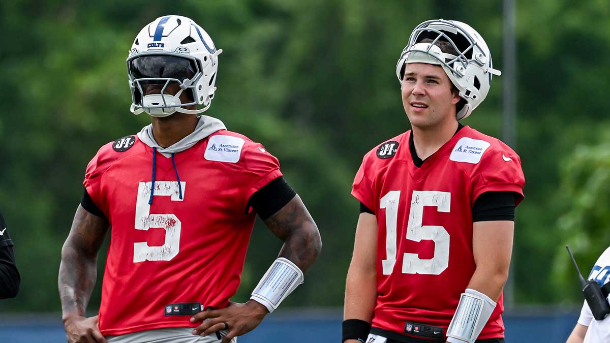 https://wp.clutchpoints.com/wp-content/uploads/2026/08/Riley-Leonard-gives-Anthony-Richardson-props-during-friendly-QB-competition.jpg