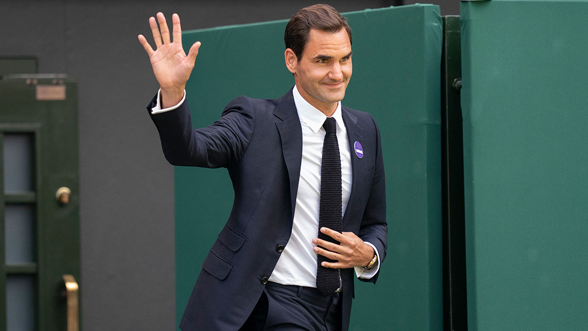 https://wp.clutchpoints.com/wp-content/uploads/2026/08/Roger-Federer-makes-unreal-play-in-Newport-grass-court-doubles-action.jpg