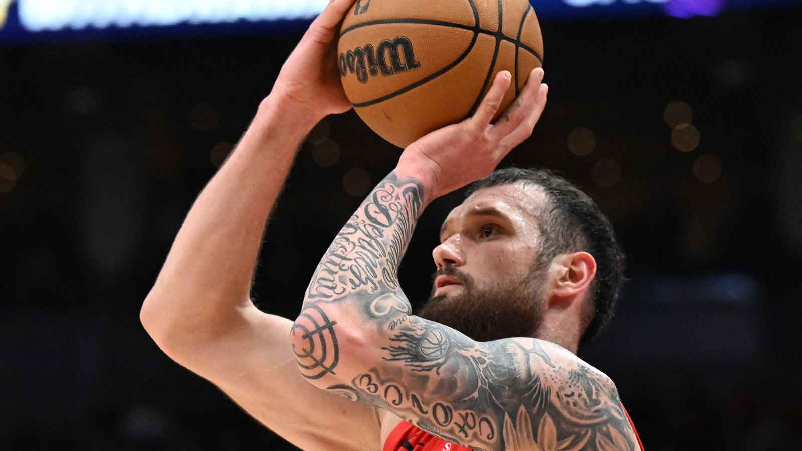 Sandro Mamukelashvili puts on a show in glimpse of what he can do for Lakers