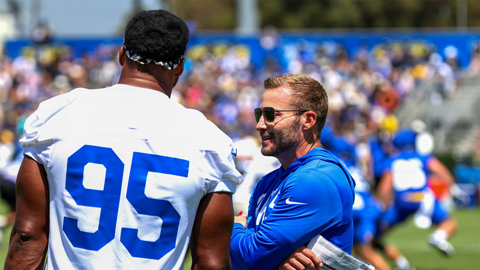 https://wp.clutchpoints.com/wp-content/uploads/2026/08/Sean-McVay-talks-to-Myles-Garrett-during-training-camp.jpg