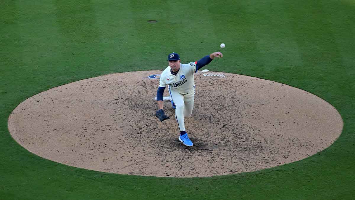 https://wp.clutchpoints.com/wp-content/uploads/2026/08/Tarik-Skubal-pitching-against-Pirates.jpg