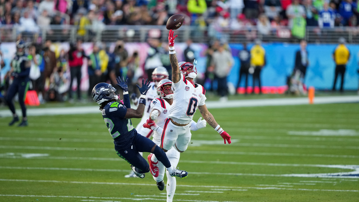 https://wp.clutchpoints.com/wp-content/uploads/2026/08/The-depth-behind-Christian-Gonzalez-at-cornerback-is-a-major-issue-for-the-Patriots.jpg