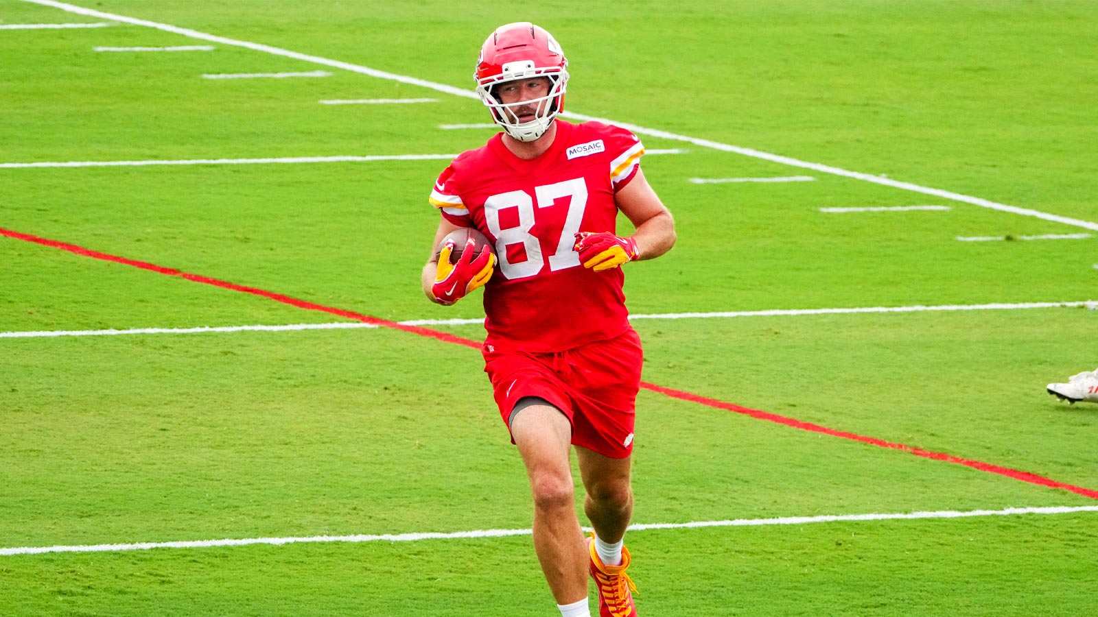 https://wp.clutchpoints.com/wp-content/uploads/2026/08/Travis-Kelce.jpg