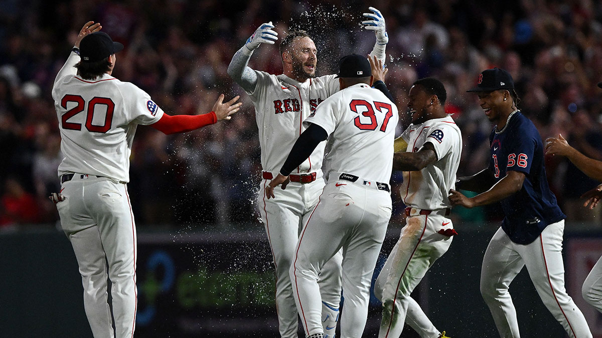 https://wp.clutchpoints.com/wp-content/uploads/2026/08/Trevor-Story-sounds-off-on-7th-career-walk-off-that-doomed-Mariners.jpg