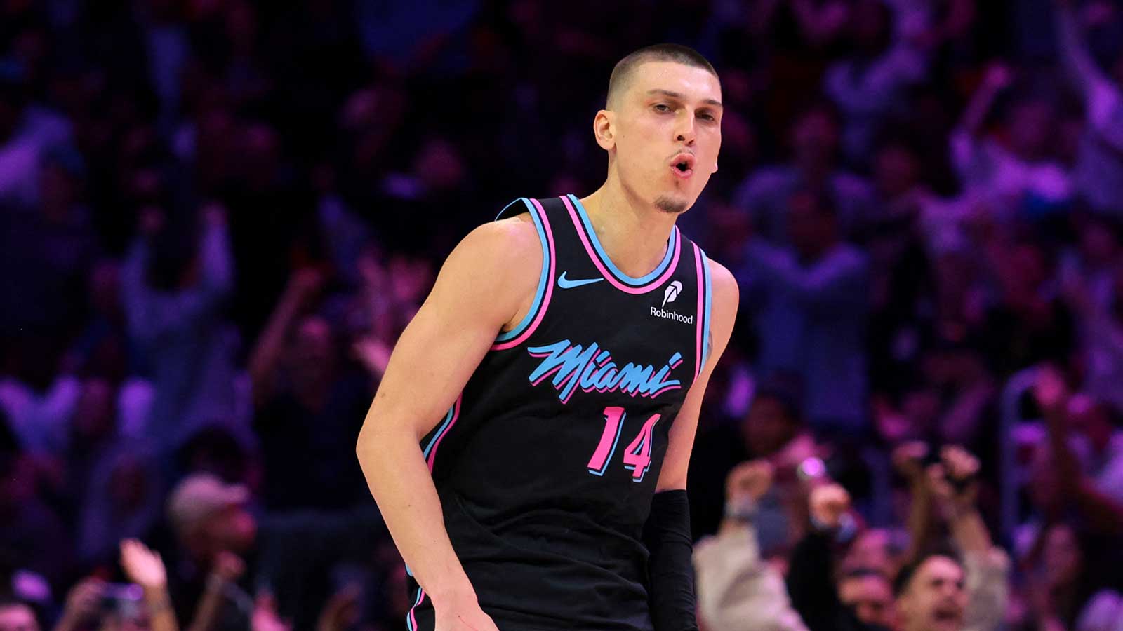 Bucks’ Tyler Herro soaks it all in during first visit to facility since trade