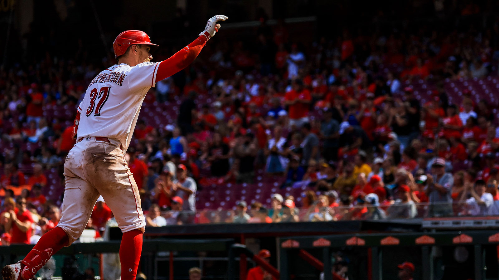 Reds catcher Tyler Stephenson gets emotional after possible final game with Cincinnati