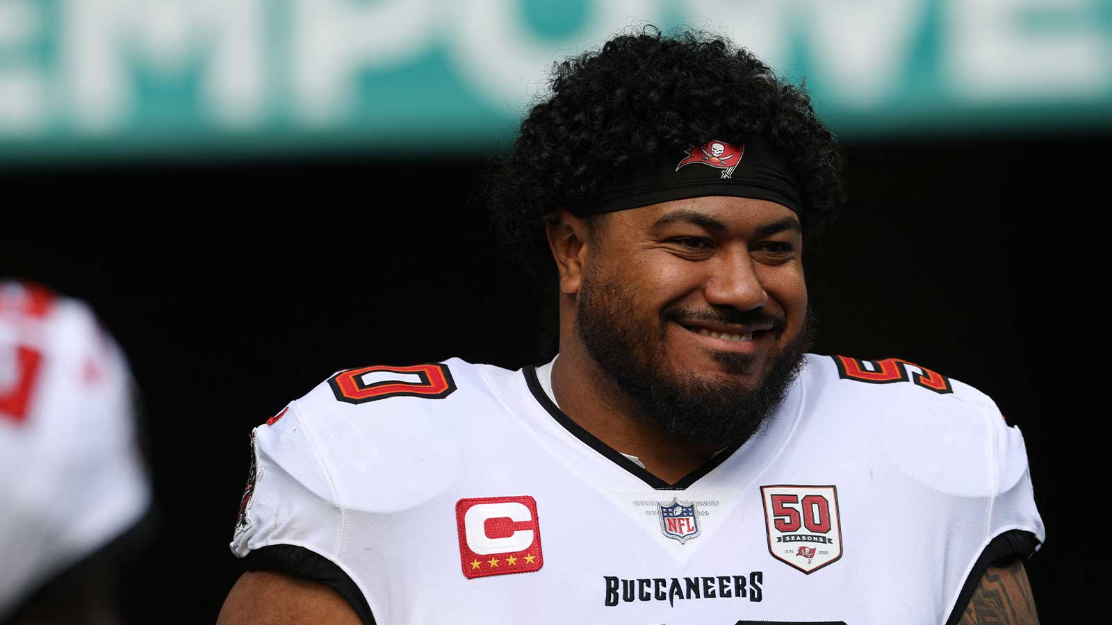 https://wp.clutchpoints.com/wp-content/uploads/2026/08/Vita-Vea-smiles-during-intros.jpg