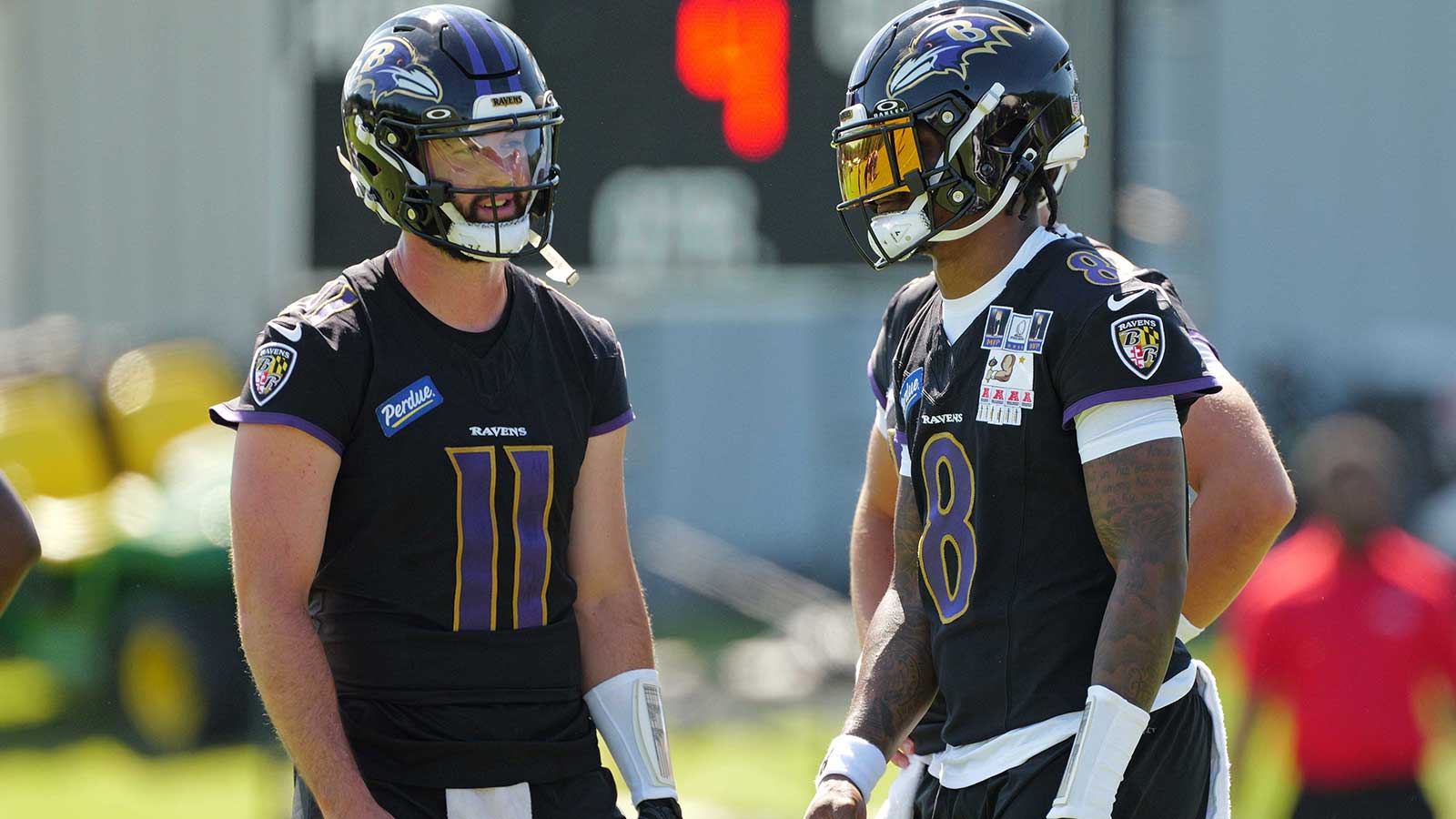 https://wp.clutchpoints.com/wp-content/uploads/2026/08/Why-Baltimore-is-practicing-with-Lamar-Jackson-under-center-more.jpg