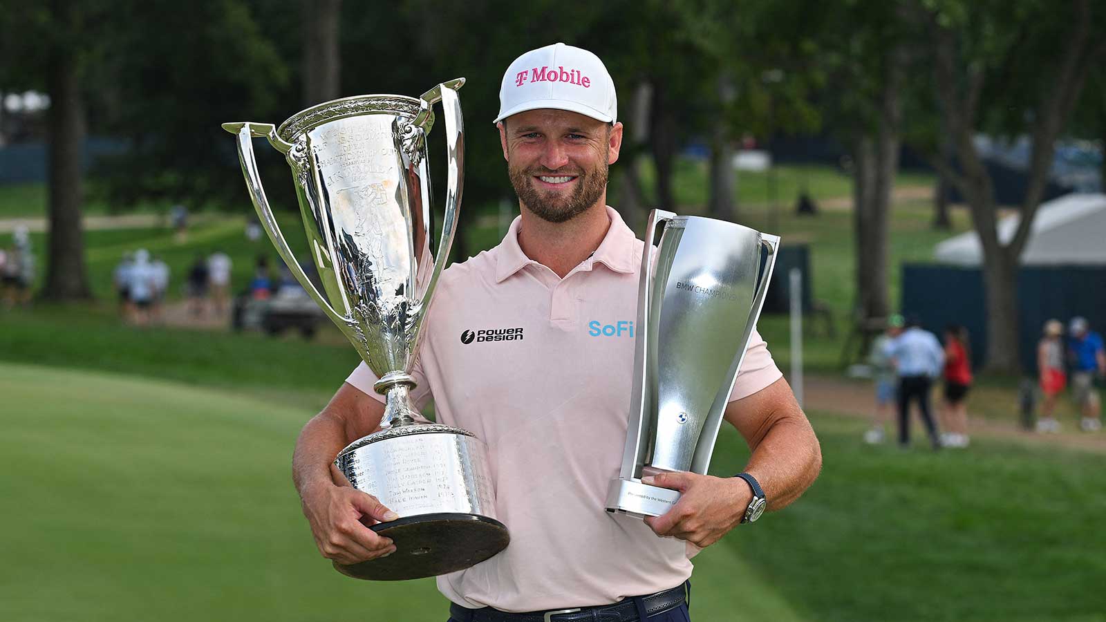 Wyndham Clark closes BMW Championship with 3 birdies in a row to fend off Rory McIlroy