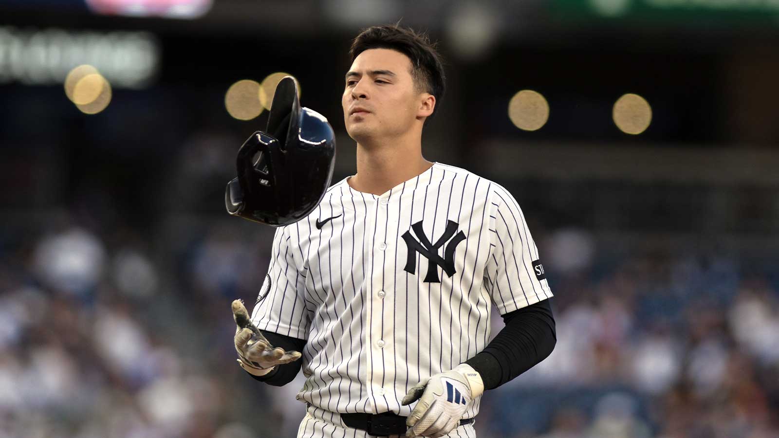 https://wp.clutchpoints.com/wp-content/uploads/2026/08/Yankees-shortstop-Anthony-Volpe-11-reacts.jpg