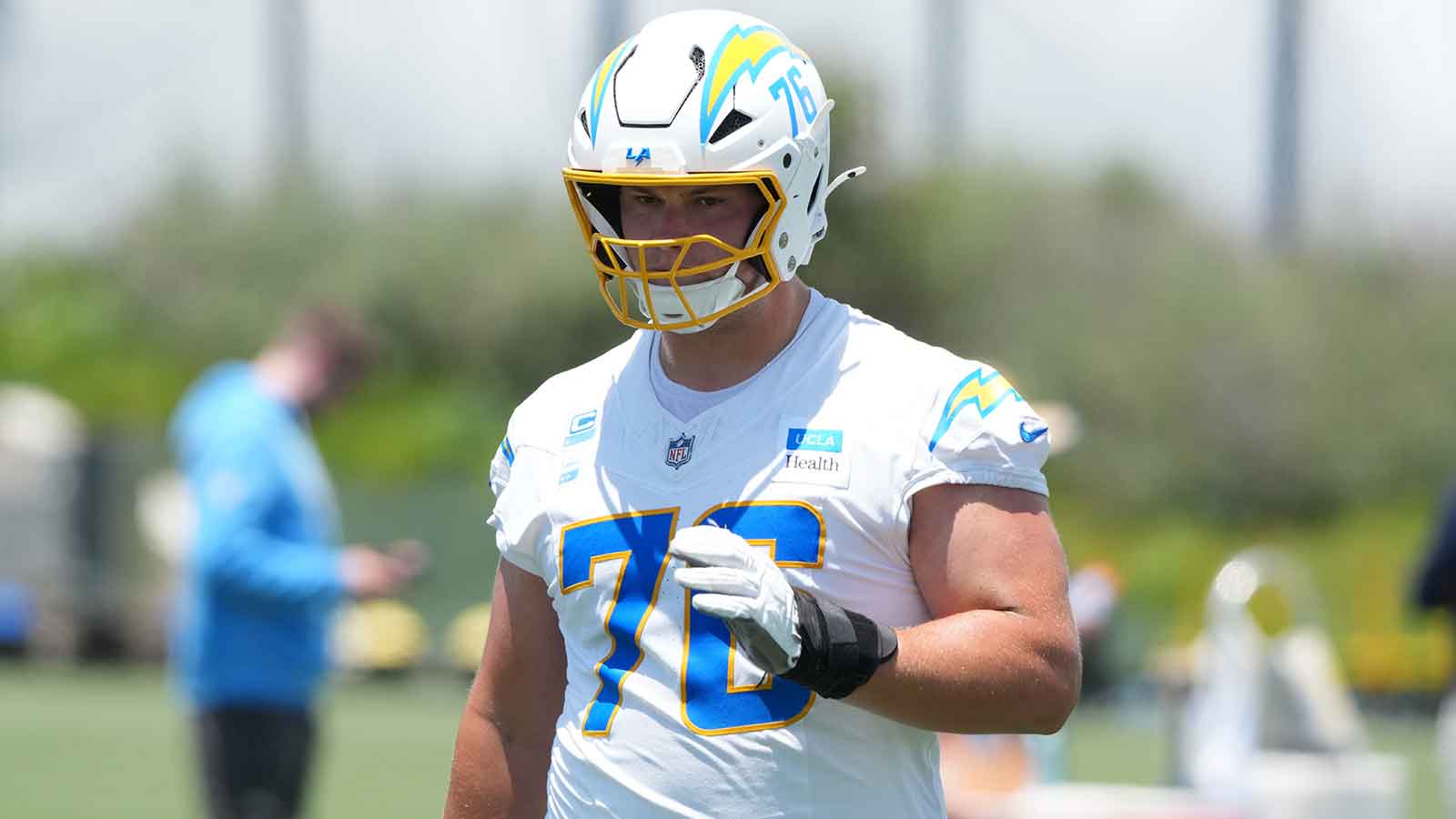 Chargers’ Mike McDaniel pleased with Joe Alt, ongoing starting LG competition