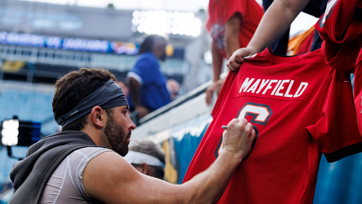 https://wp.clutchpoints.com/wp-content/uploads/2026/09/Baker-Mayfield-extension.jpg