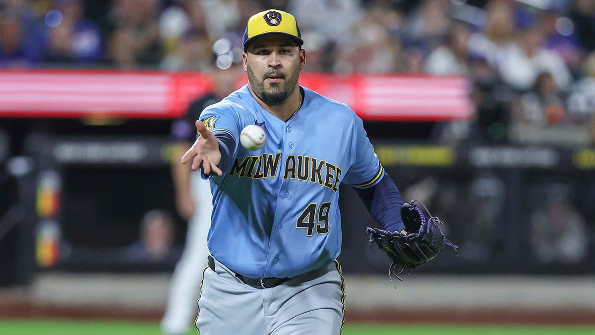 Brewers' Antonio Senzatela joins interesting company with 10th win of 2026