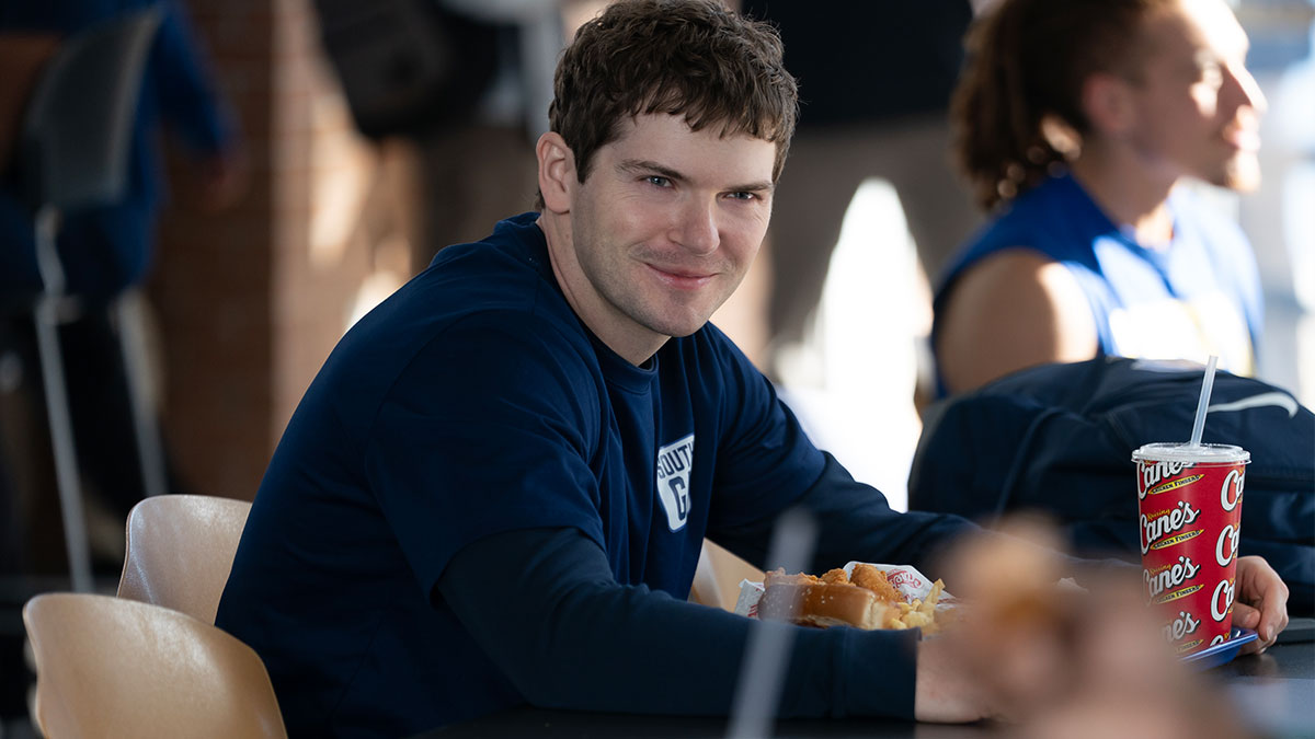 Colton Ryan as Gerry in Chad Powers Season 2.