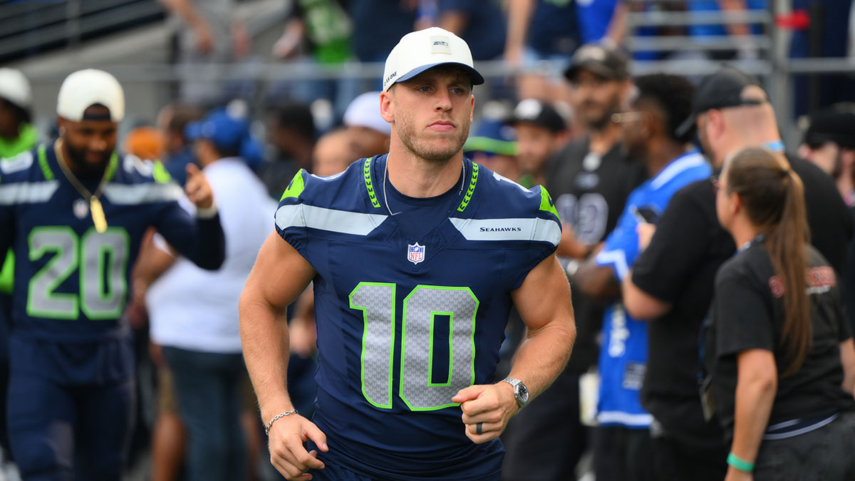 https://wp.clutchpoints.com/wp-content/uploads/2026/09/Cooper-Kupp-makes-early-Catch-of-the-Year-candidate-vs.-Patriots.jpg