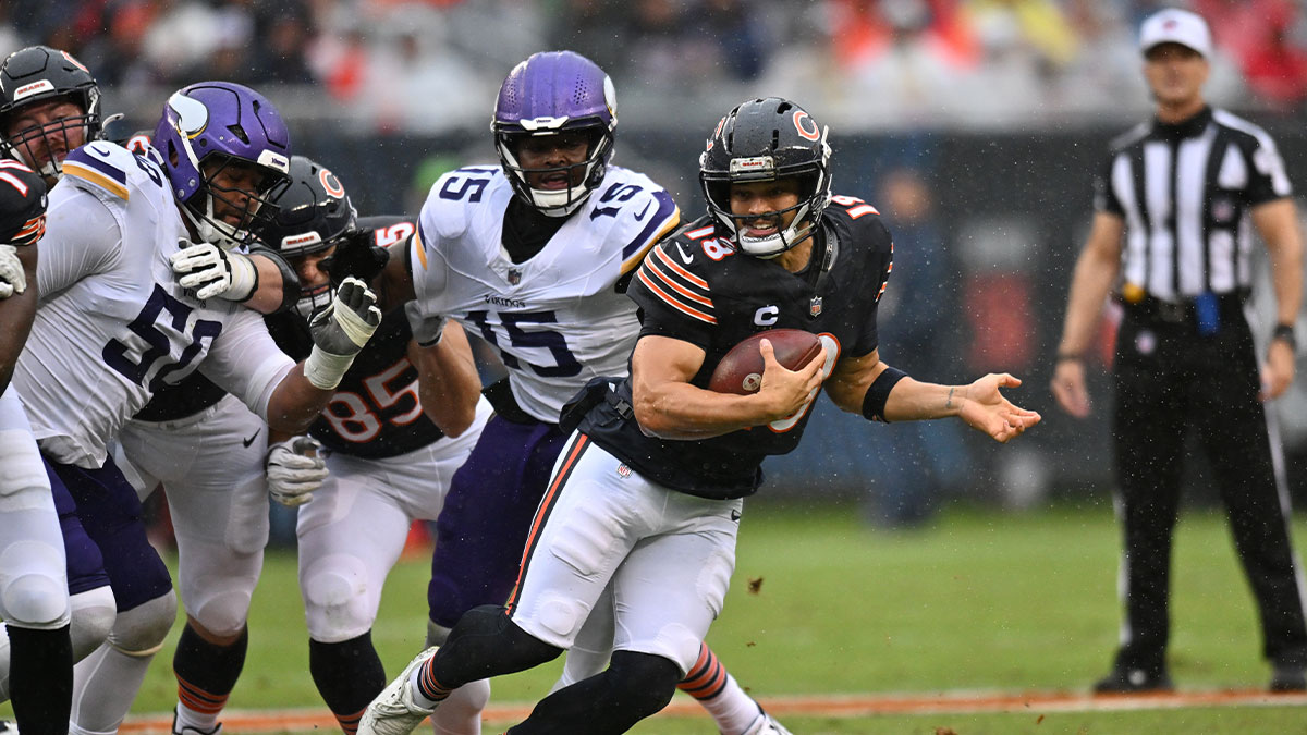 Vikings’ Brian Flores makes Ben Johnson’s Bears look stupid all day with dominant Minnesota defense