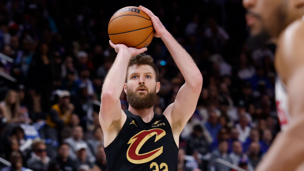 Cleveland Cavaliers forward/center Dean Wade (32) shoots in the first half against the Detroit Pistons during game two of the second round of the 2026 NBA Playoffs at Little Caesars Arena. 
