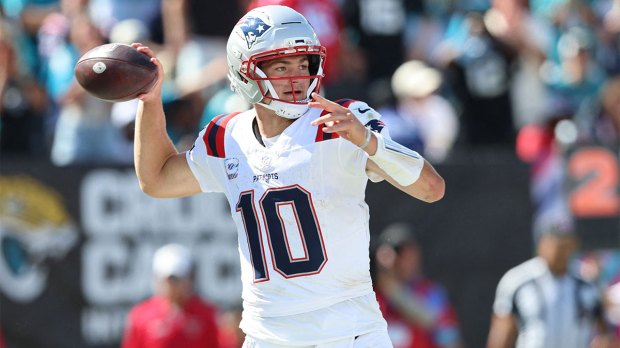 New England Patriots quarterback Drake Maye (10) throws downfield during the fourth quarter against the Jacksonville Jaguars at EverBank Stadium