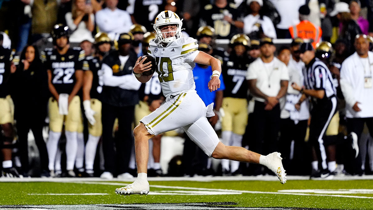 https://wp.clutchpoints.com/wp-content/uploads/2026/09/Haynes-King-against-Colorado.jpg