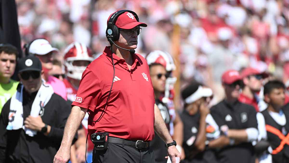 https://wp.clutchpoints.com/wp-content/uploads/2026/09/Hoosiers-HC-Curt-Cignetti.jpg