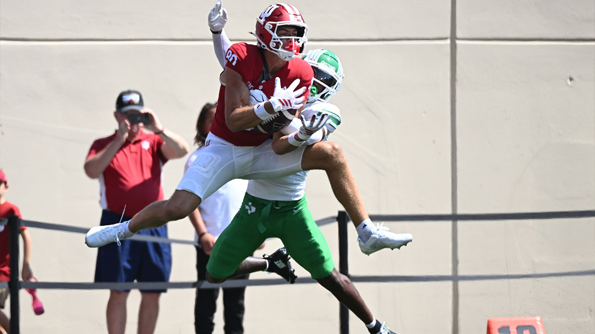 https://wp.clutchpoints.com/wp-content/uploads/2026/09/Indiana-WR-Charlie-Becker-catching-a-touchdown-vs.-North-Texas.jpg