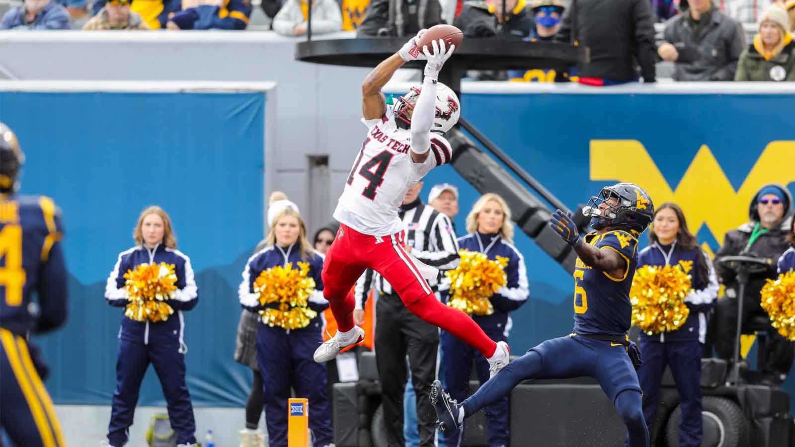 https://wp.clutchpoints.com/wp-content/uploads/2026/09/Micah-Hudson-catching.jpg
