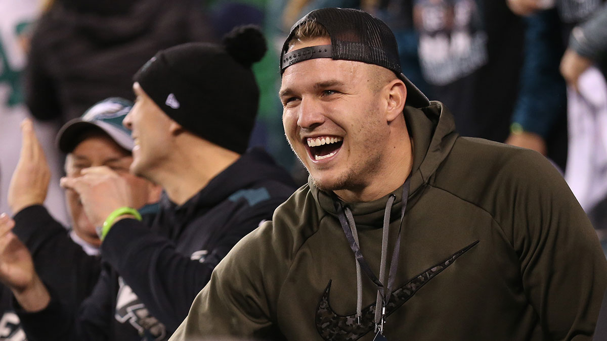 Mike Trout isn’t ditching Eagles fandom despite Rams owner buying Angels