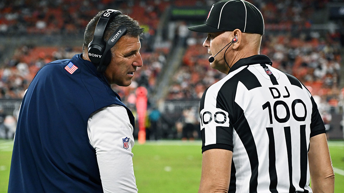 https://wp.clutchpoints.com/wp-content/uploads/2026/09/Mike-Vrabel-ref.jpg
