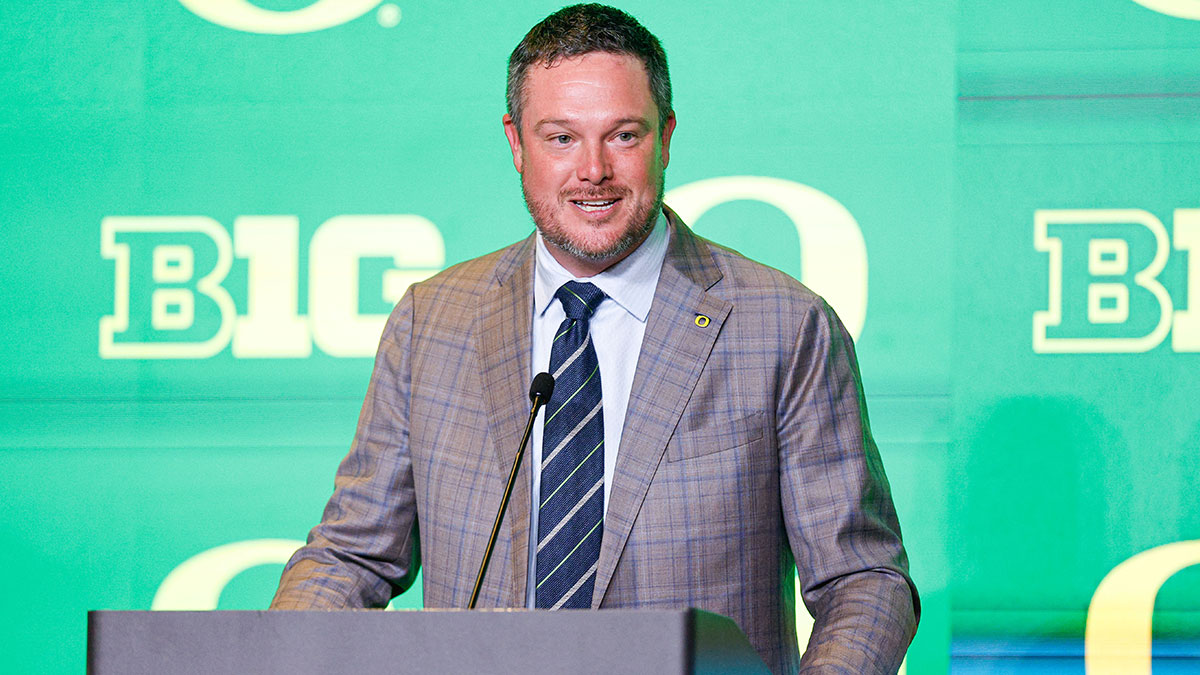 Why Urban Meyer isn’t concerned about Oregon’s Dan Lanning after replacing OC, DC before 2026 season