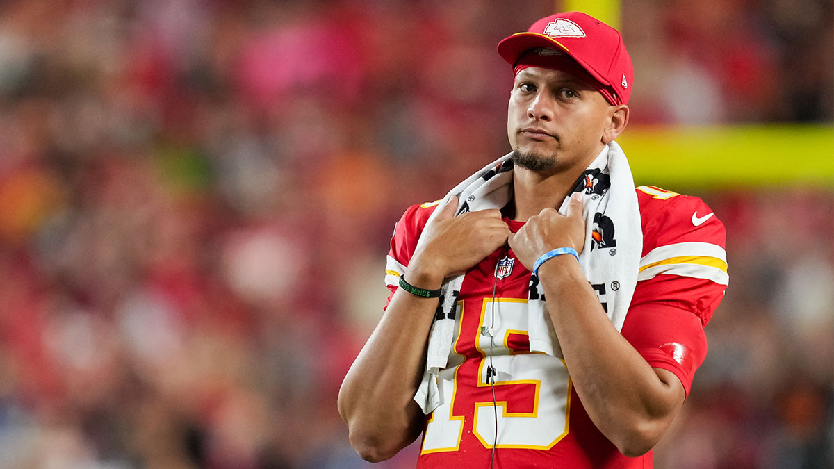 Chiefs’ Patrick Mahomes loses top spot for first time in annual NFL coaches, GMs, execs poll