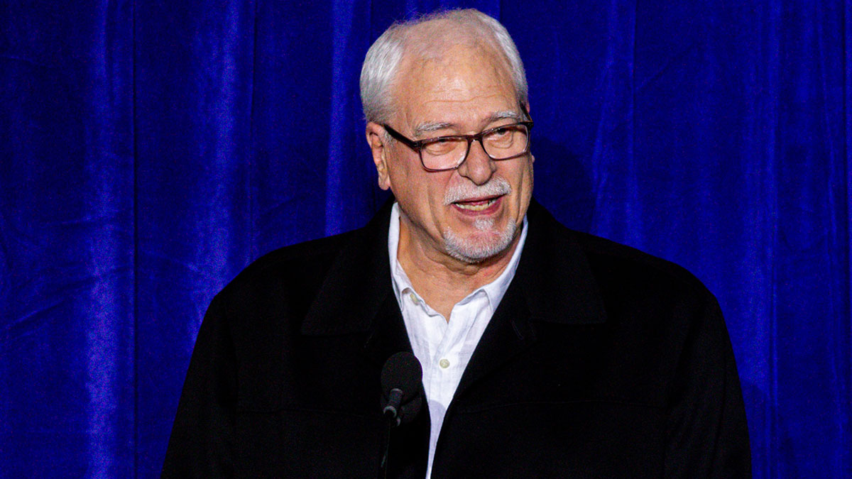 When Phil Jackson will become 9th Lakers legend to get statue