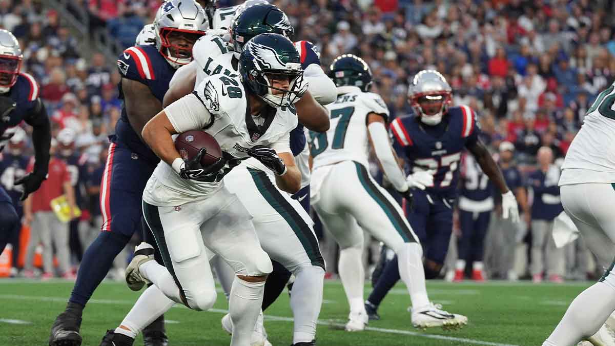 https://wp.clutchpoints.com/wp-content/uploads/2026/09/Philadelphia-Eagles-running-back-Will-Shipley-28-runs-with-the-ball-against-the-New-England-Patriots-during-the-first-half-at-Gillette-Stadium.jpg