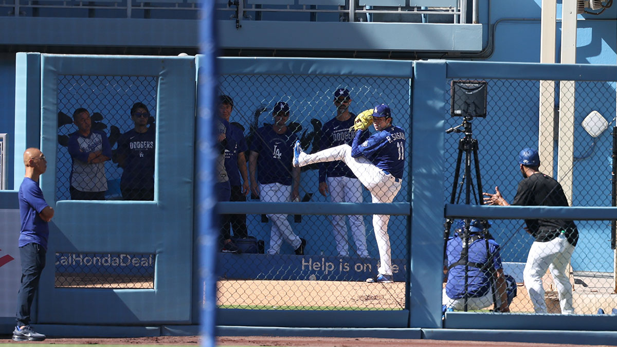 Dodgers’ Roki Sasaki gets crucial injury update as playoffs draw near